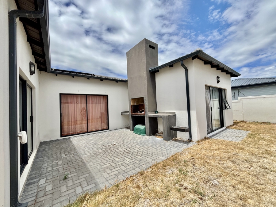 3 Bedroom Property for Sale in Sandown Western Cape
